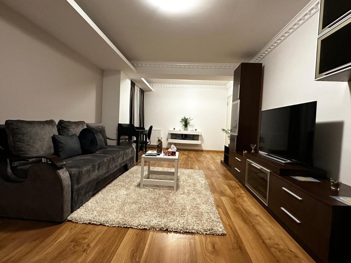 Terrace Apartments Otopeni ! Kültér fotó